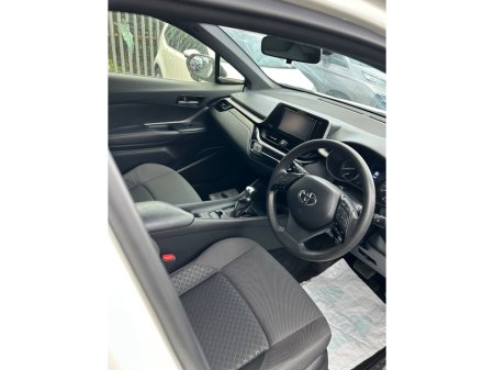 2020 Toyota C-HR - thumbnail 8