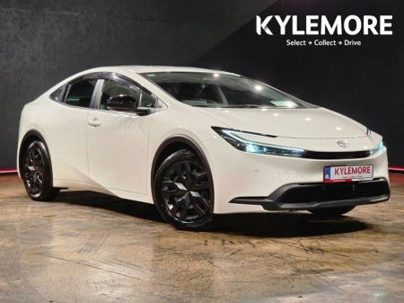 2023 Toyota Prius - thumbnail 1