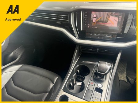 2019 Volkswagen Touareg - thumbnail 13