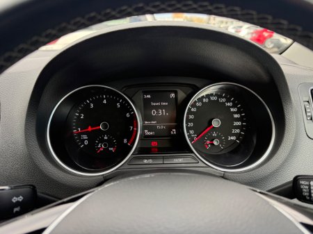 2015 Volkswagen Polo - thumbnail 9