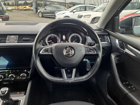 2020 Skoda Octavia - thumbnail 23