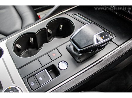 2021 Volkswagen Touareg - thumbnail 19