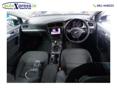 2017 Volkswagen Golf - photo 2