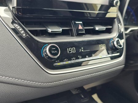 2019 Toyota Corolla - thumbnail 13