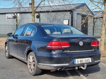 2011 Volkswagen Passat - thumbnail 11