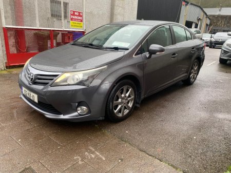 2013 Toyota Avensis - thumbnail 2