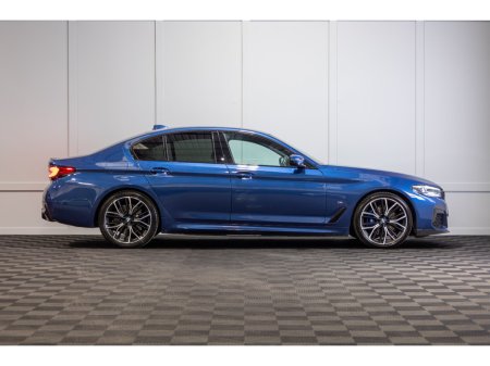 2022 BMW 5 Series - thumbnail 6