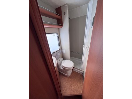 2008 Elnagh Baron 2008 ELNAGH DUKE LO-PROFILE 4 BERTH LEFT HAND DRIVE SPOTLESS THROUGHOUT thumbnail