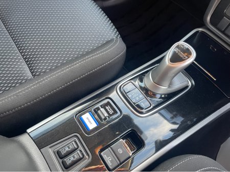2020 Mitsubishi Outlander HYBRID 2.4 PHEV AUTOMATIC 5DR MODEL  www.bolandscarcentre.ie €22,900 thumbnail