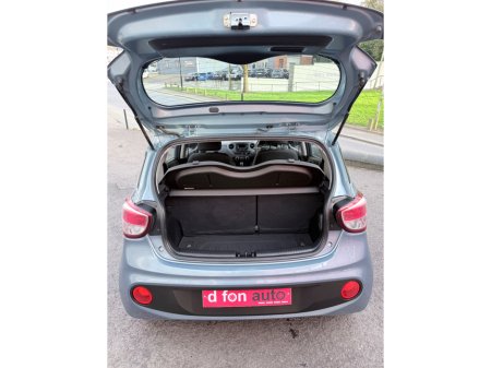 2017 Hyundai i10 - thumbnail 14