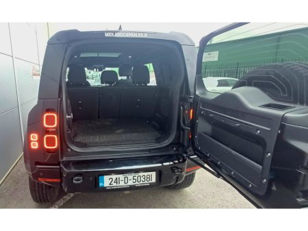 2024 Land Rover Defender - thumbnail 10