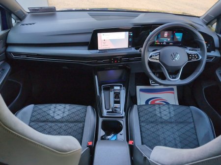 2024 Volkswagen Golf - thumbnail 4