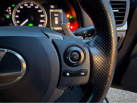 2016 Lexus CT 200 h - thumbnail 19