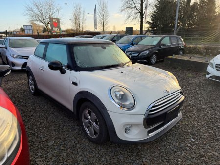 2016 MINI Hatch  €12,995 thumbnail