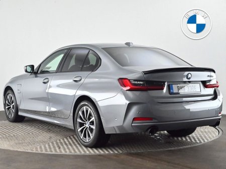 2024 BMW 3 Series - thumbnail 2