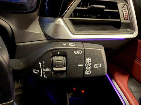 2021 BMW 3 Series - thumbnail 22