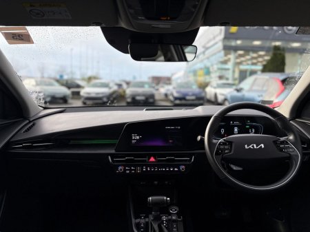 2023 Kia Niro 1.6 K3 Plug in hybrid €32,995 thumbnail