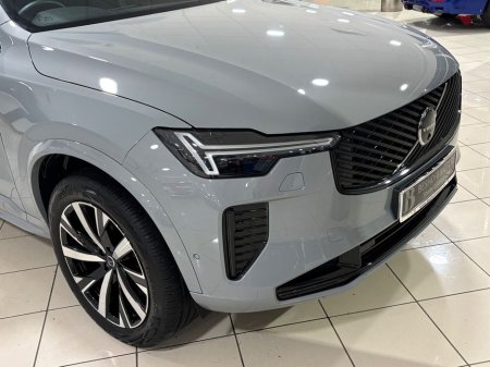 2025 Volvo XC90 T8 PLUS AWD=VAPOUR GREY//PAN ROOF//AS NEW=2 YEAR WARRANTY=TAILORED FINANCE PACKAGES INCL PCP AVAILABLE=TRADE IN'S WELCOME €79,995 thumbnail