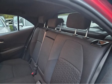 2020 Toyota Corolla HYBRID LUNA SPORT 4DR AUTO €20,995 thumbnail