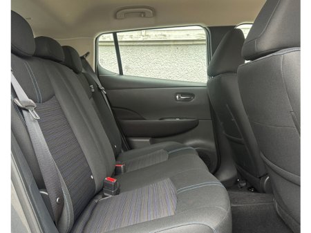 2022 Nissan Leaf - thumbnail 19