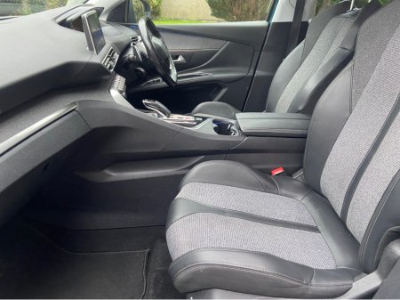 2019 Peugeot 5008 - thumbnail 11