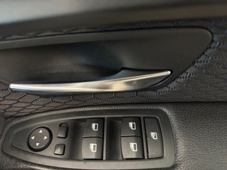 2017 BMW 3 Series - thumbnail 12