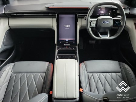 2025 Ford Explorer Premium 77kWh Extended Range RWD €39,950 thumbnail