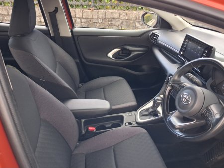 2022 Toyota Yaris 1.5 HYBRID 5DR AUTO 3 MONTH WARRANTY €18,950 thumbnail