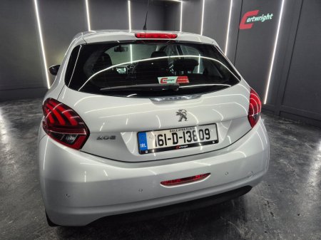 2016 Peugeot 208 - thumbnail 7