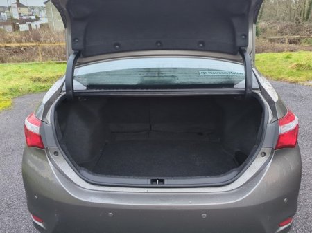 2017 Toyota Corolla FRESH SELECTION OF TRADE-INS COROLLA 1.4 D4D TERRA €15,000 thumbnail