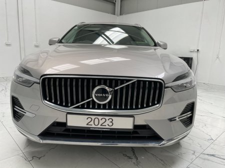 2023 Volvo XC60 - thumbnail 8