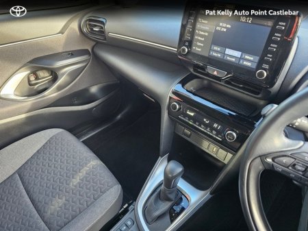 2023 Toyota Yaris Cross YARIS CROSS LUNA €27,900 thumbnail