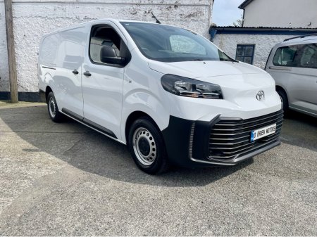 2024 Toyota Proace - photo 2