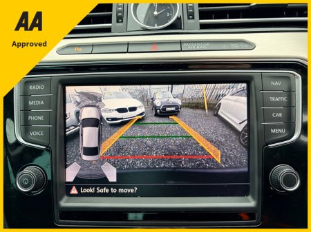 2017 Volkswagen Passat 1.4TSI 4DR AUTO FULLY LOADED WITH SPEC €19,950 thumbnail