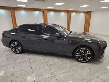 2023 BMW 7 Series - thumbnail 6