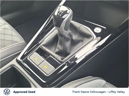 2022 Volkswagen Golf R-LINE 1.5TSI 130HP *REAR VIEW CAMERA* *VALENCIA ALLOYS* CARPLAY & ANDROID AUTO* *PCP FINANCE AVAILABLE* €29,995 thumbnail