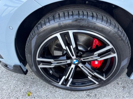 2025 BMW 3 Series - thumbnail 7