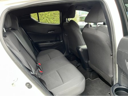 2020 Toyota C-HR HYBRID LUNA SPORT AUTOMATIC 1.8 PETROL //ADAPTIVE CRUISE CONTROL//KEYLESS ENTRY//REVERSE CAMERA//HEATED SEATS// €22,950 thumbnail