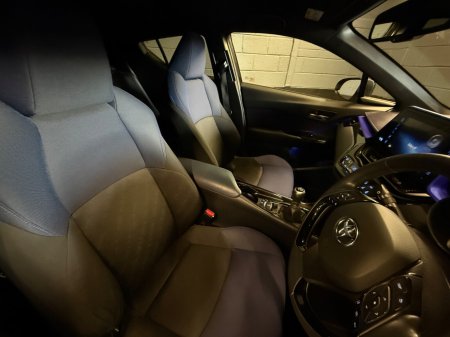 2018 Toyota C-HR 1.2 TURBO PETROL LUNA SPORT €17,900 thumbnail