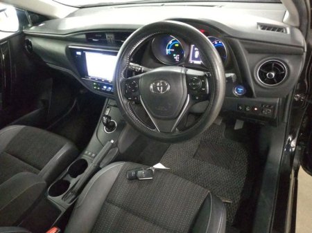 2018 Toyota Auris STANDARD - HYBRID - BLACK HALF LEATHER - FACTORY ALLOYS - REVERSE CAMERA €16,950 thumbnail