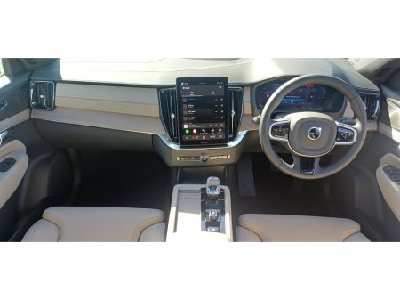 2025 Volvo XC90 - thumbnail 5