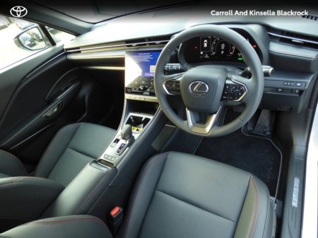 2025 Lexus LBX Hybrid Emotion €42,950 thumbnail