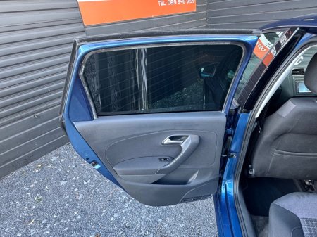 2016 Volkswagen Polo - thumbnail 17