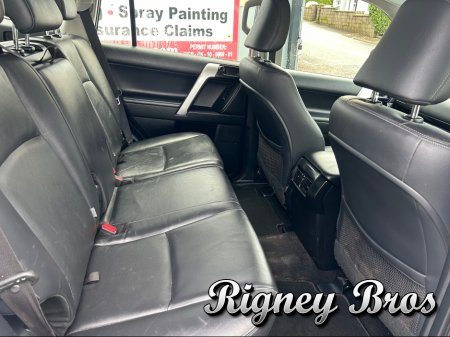 2017 Toyota Landcruiser LAND CRU LWB BUSINESS AUTO 4DR thumbnail