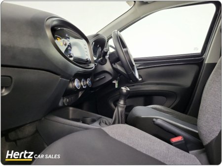 2023 Toyota Aygo X - thumbnail 4