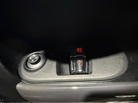 2017 MINI Hatch - thumbnail 12