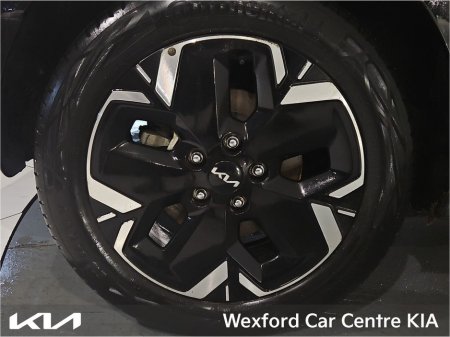 2024 Kia e-Niro Niro EV K3 €30,795 thumbnail