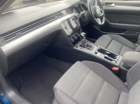 2020 Volkswagen Passat - thumbnail 10