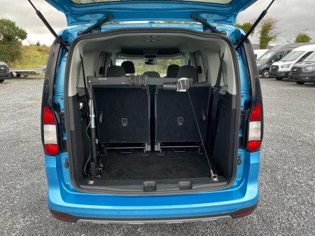 2022 Ford Tourneo Connect - thumbnail 25