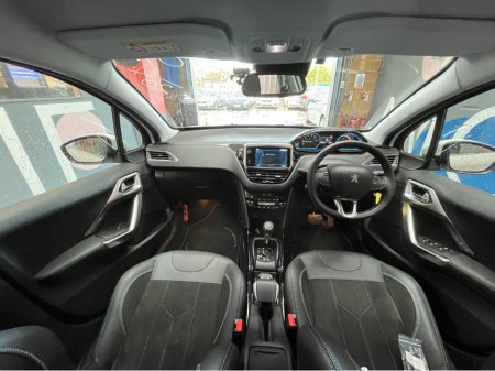 2020 Peugeot 2008 2020 PEUGEOT 2008 CROSSCITY 1.2 AUTOMATIC / CRUISE CONTROL / REVERSE CAMERA / HEATED SEATS / APPLE CARPLAY thumbnail